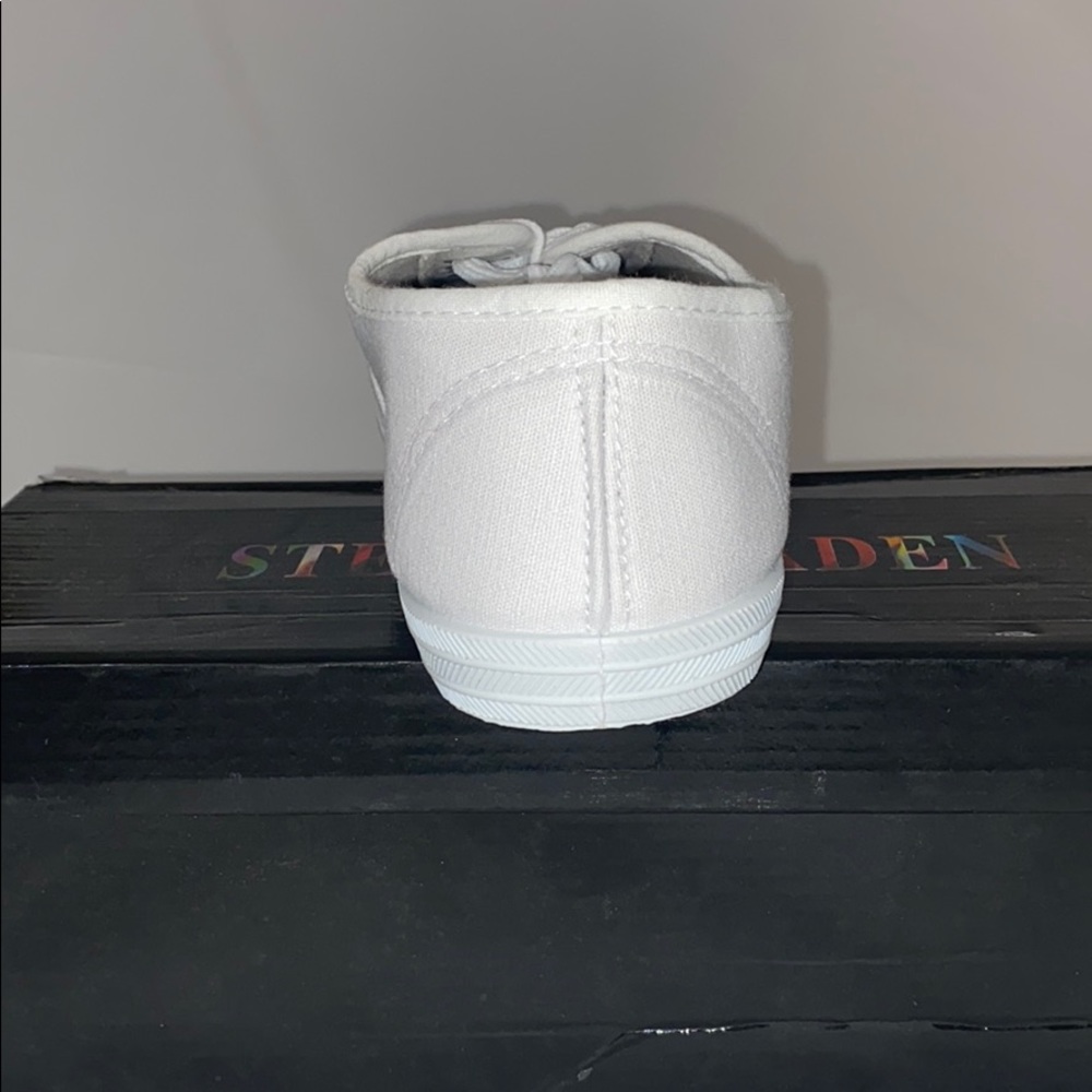 Shoes - Picture 3 of 5